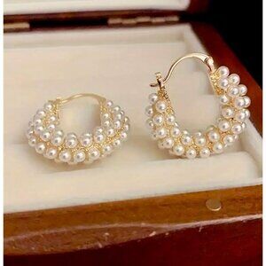 Classic & Elegant: 18K Gold Plated Pearl-Lined Hoop Earrings